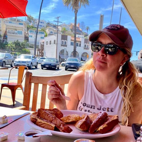 Meet your Posher, Amanda - Picture 1 of 1